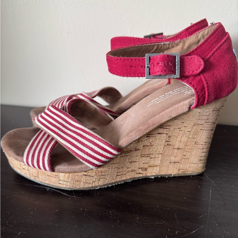TOMS Women's Red Wedge Heels